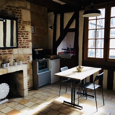 Appartement Dans Immeuble 15 Eme Siecles Vieux Tours Eksteriør bilde